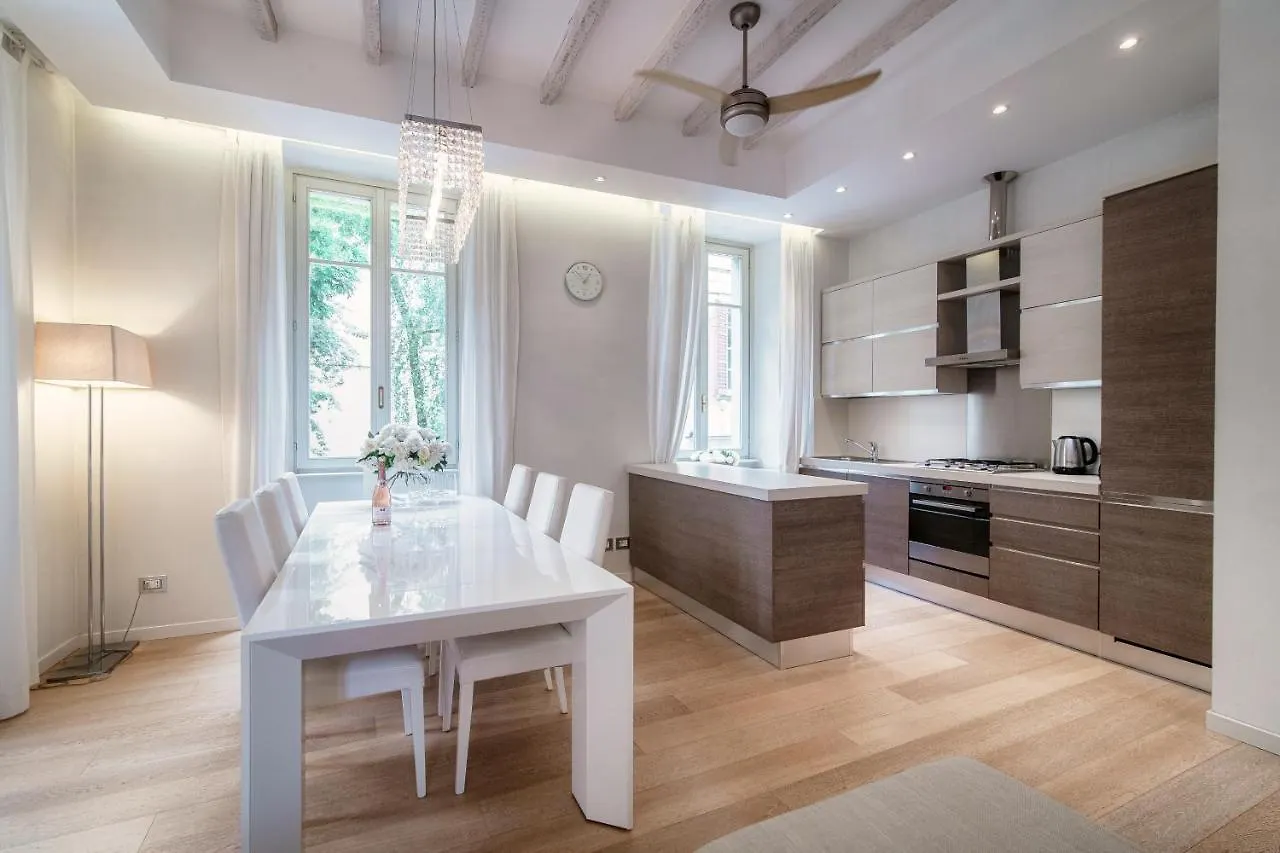 Heart & Soul Luxury Loft - The House Of Travelers Apartment Como