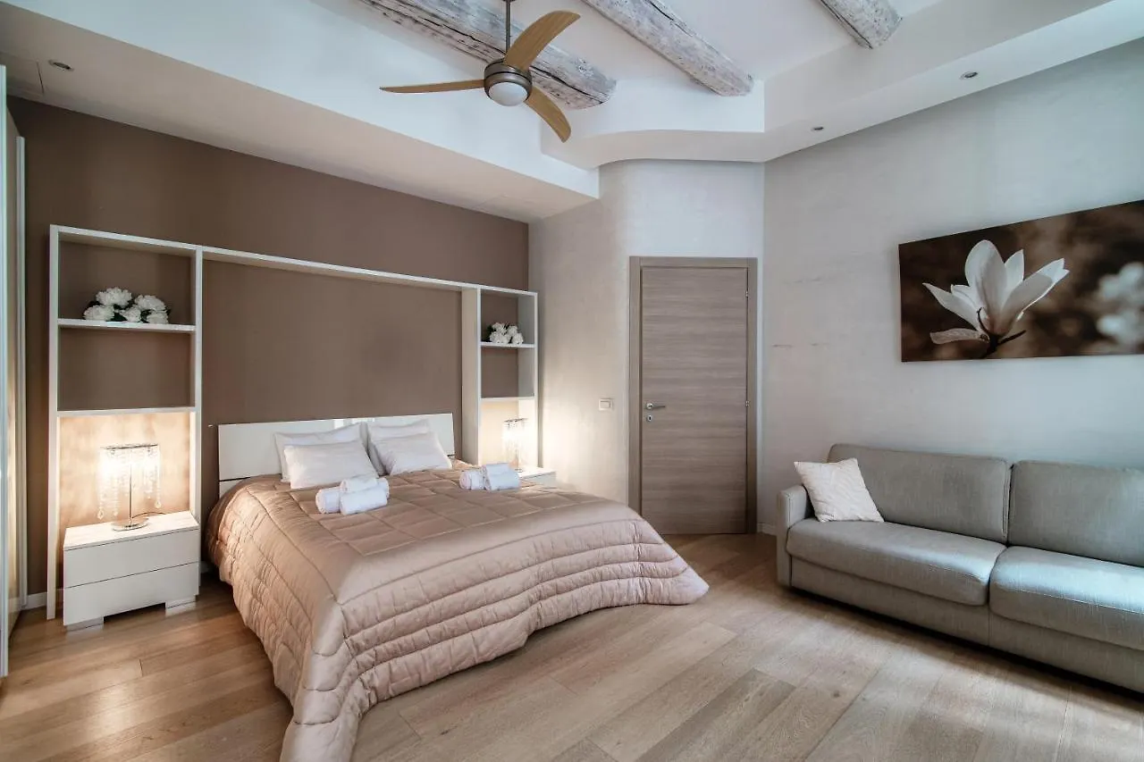Heart & Soul Luxury Loft - The House Of Travelers Apartment Como