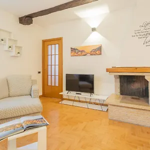 Apartment Volta By Rent, Como